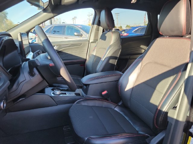 Certified 2024 Ford Escape ST-Line w/ Tech Pack #1 AWD/4WD image 9