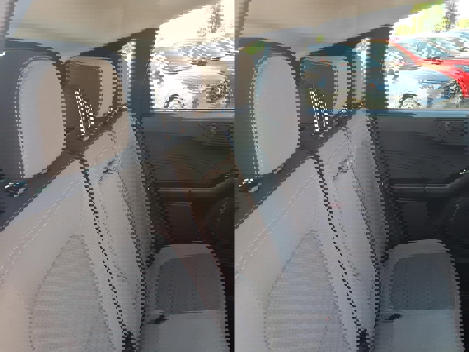 Certified 2022 Ford Escape SE w/ SE Sport Appearance Package image 15