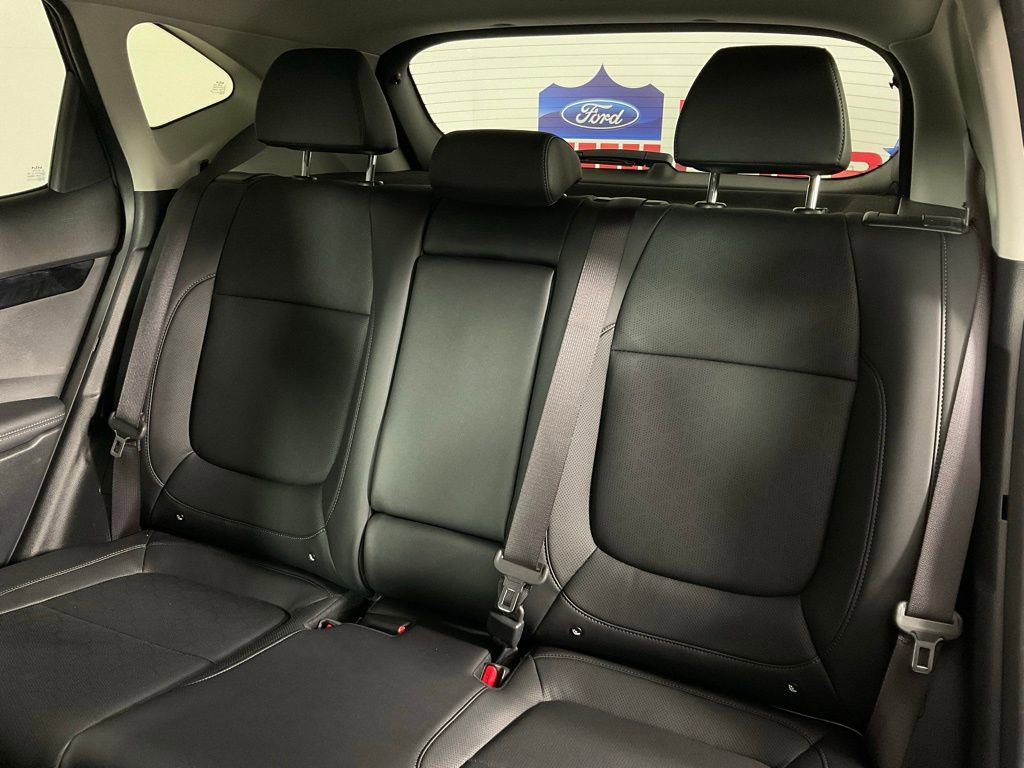 Used 2024 Kia Seltos SX w/ SX Sunroof Package image 16