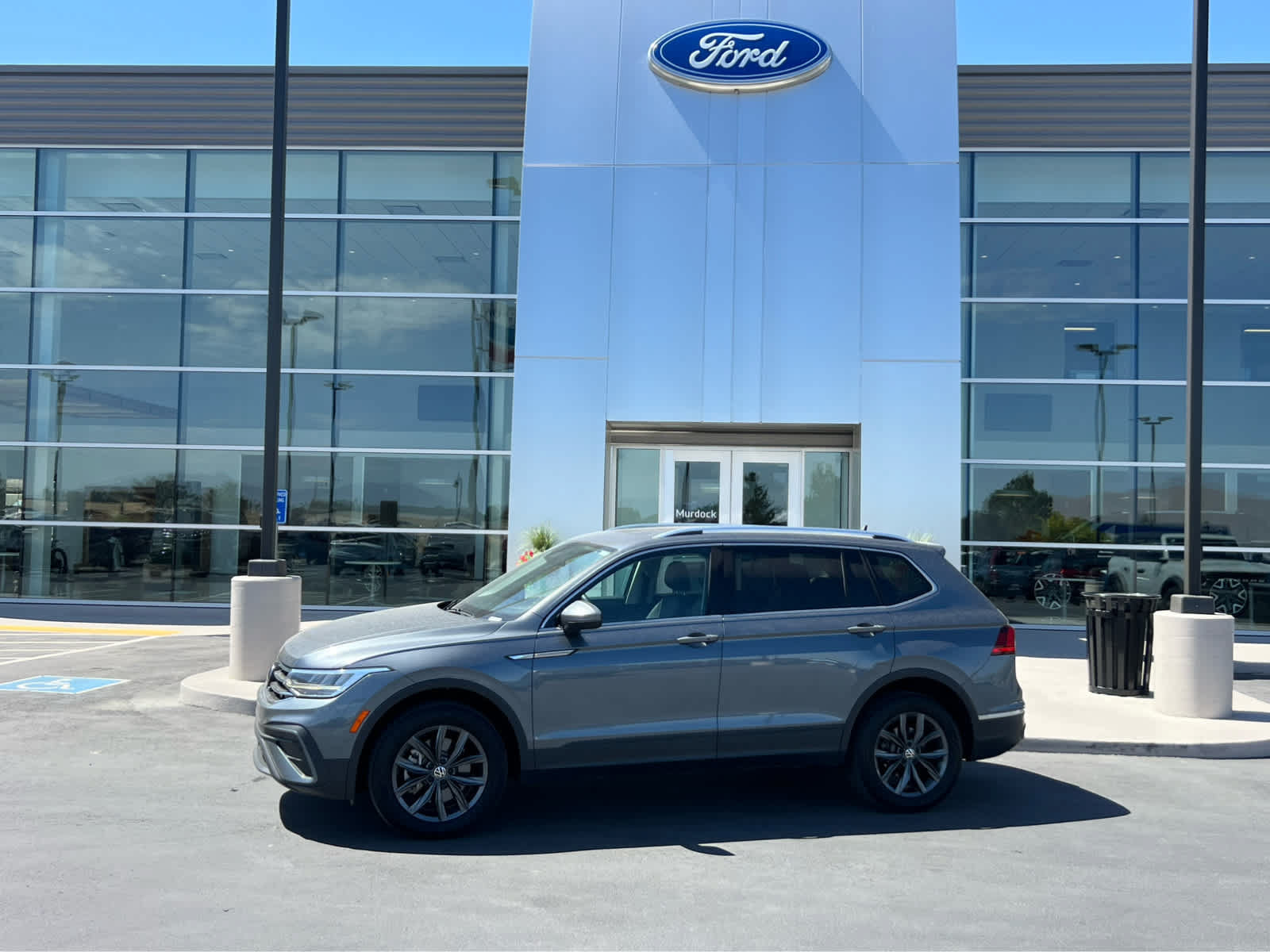 Used 2022 Volkswagen Tiguan SE