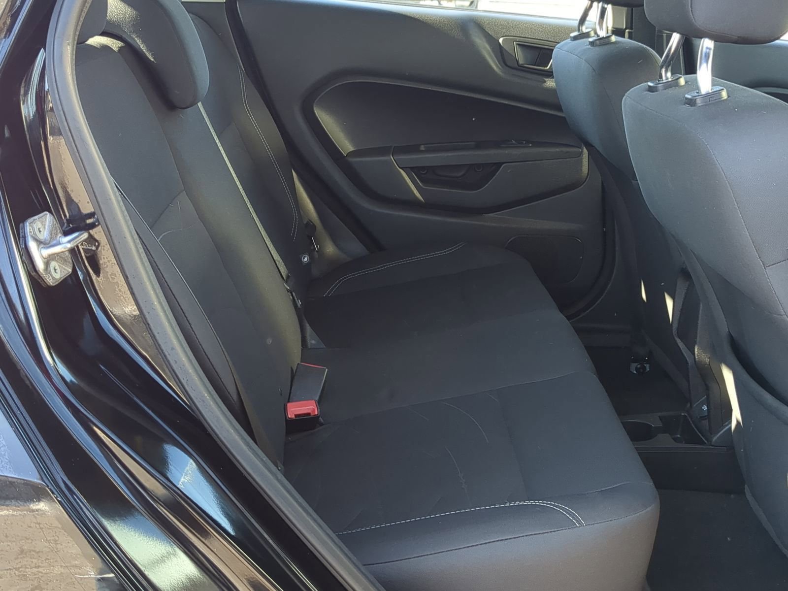 Certified 2018 Ford Fiesta SE image 23