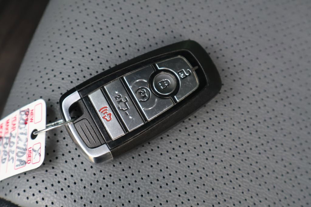 Certified 2025 Ford F150 Lariat w/ Equipment Group 501A Mid image 40