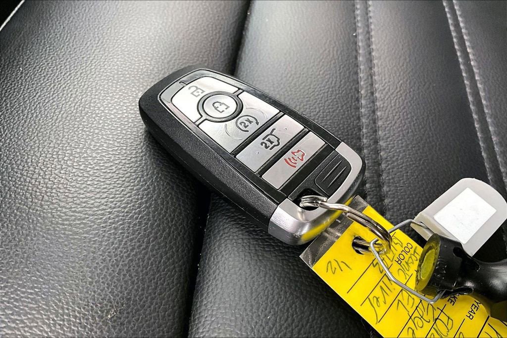 Certified 2022 Ford Edge SEL w/ Convenience Package image 13