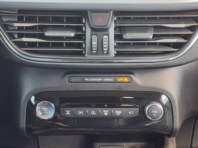 Certified 2024 Ford Escape Platinum w/ Premium Technology Package AWD/4WD image 12