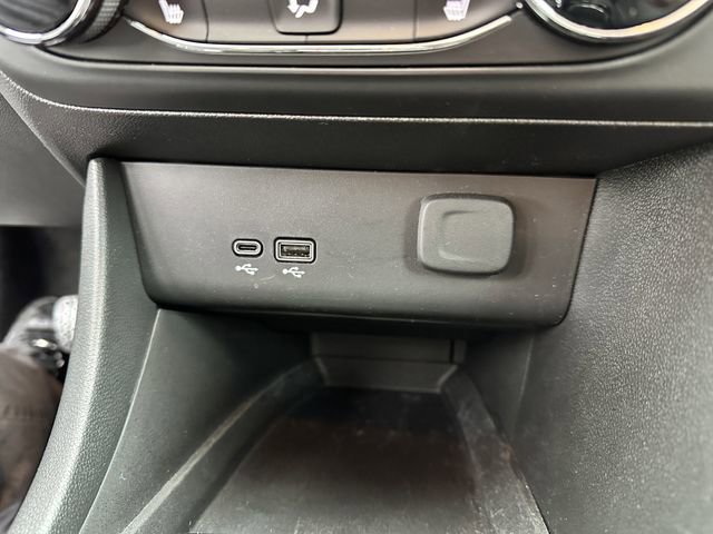 Used 2024 Buick Encore GX Preferred w/ Comfort Package FWD image 25