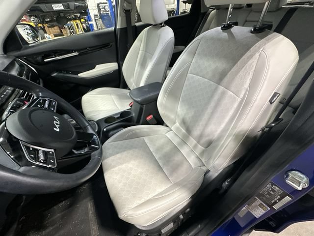 Used 2023 Kia Seltos EX AWD/4WD image 17