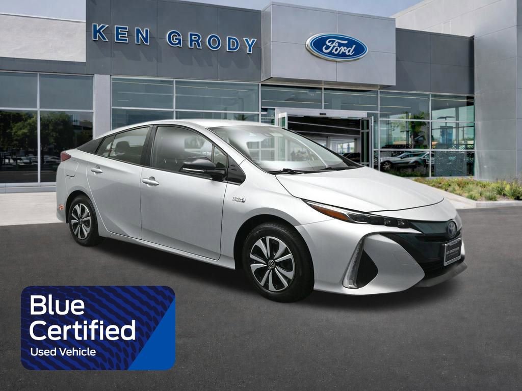 Used 2018 Toyota Prius Prime Plus w/ Carpet Mat Package FWD image 1