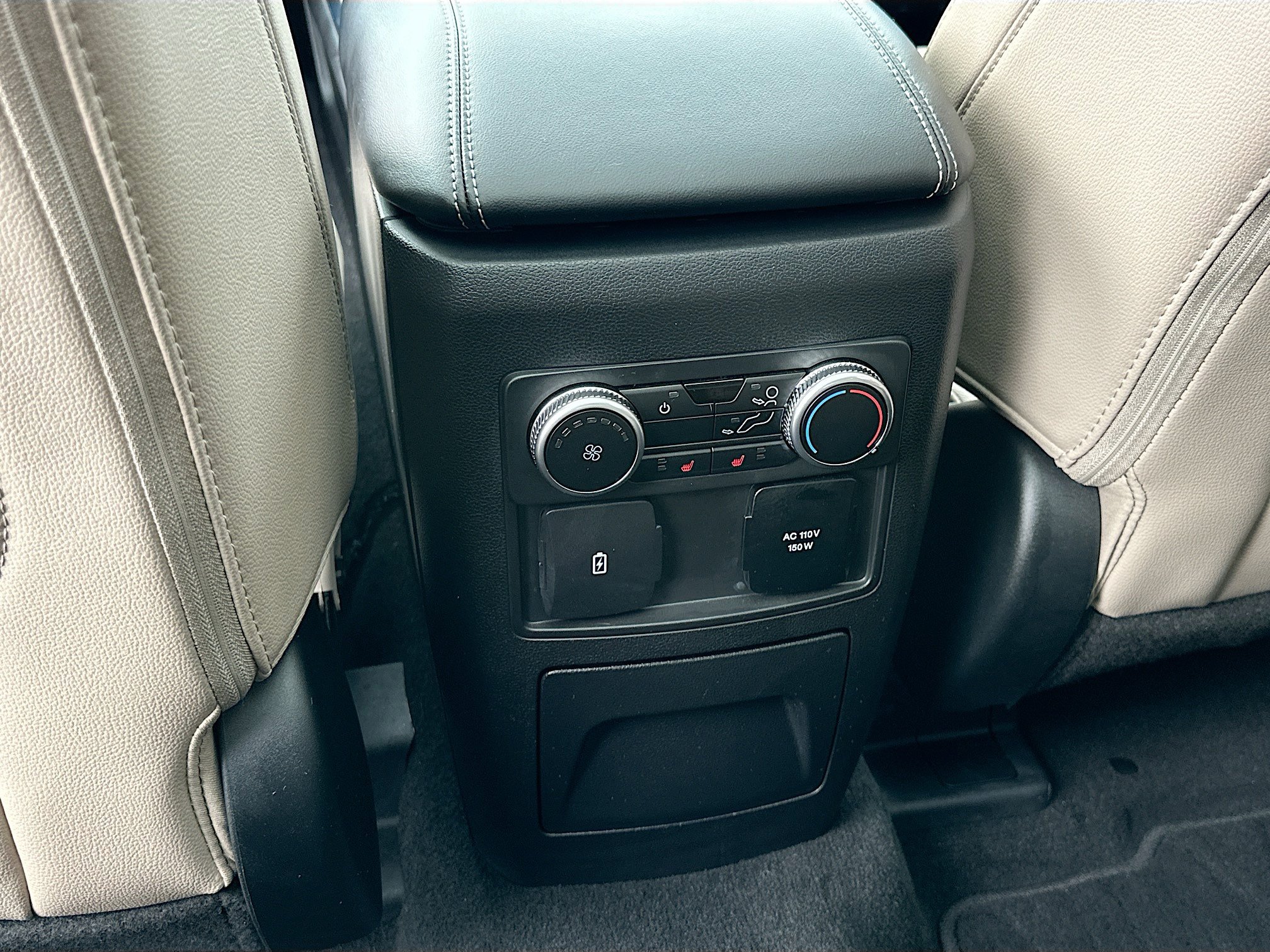 Certified 2023 Ford Explorer Limited w/ Limited Technology Package RWD image 26