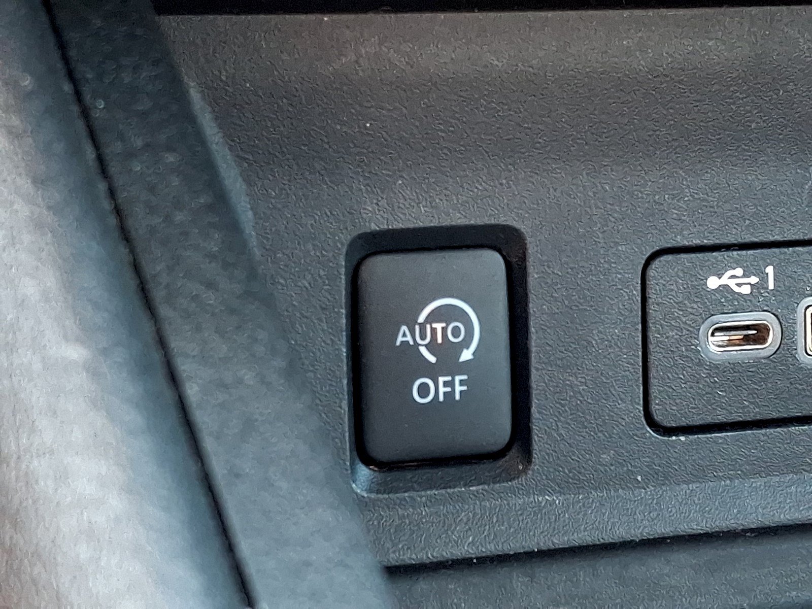 Used 2024 Nissan Sentra SV FWD image 23