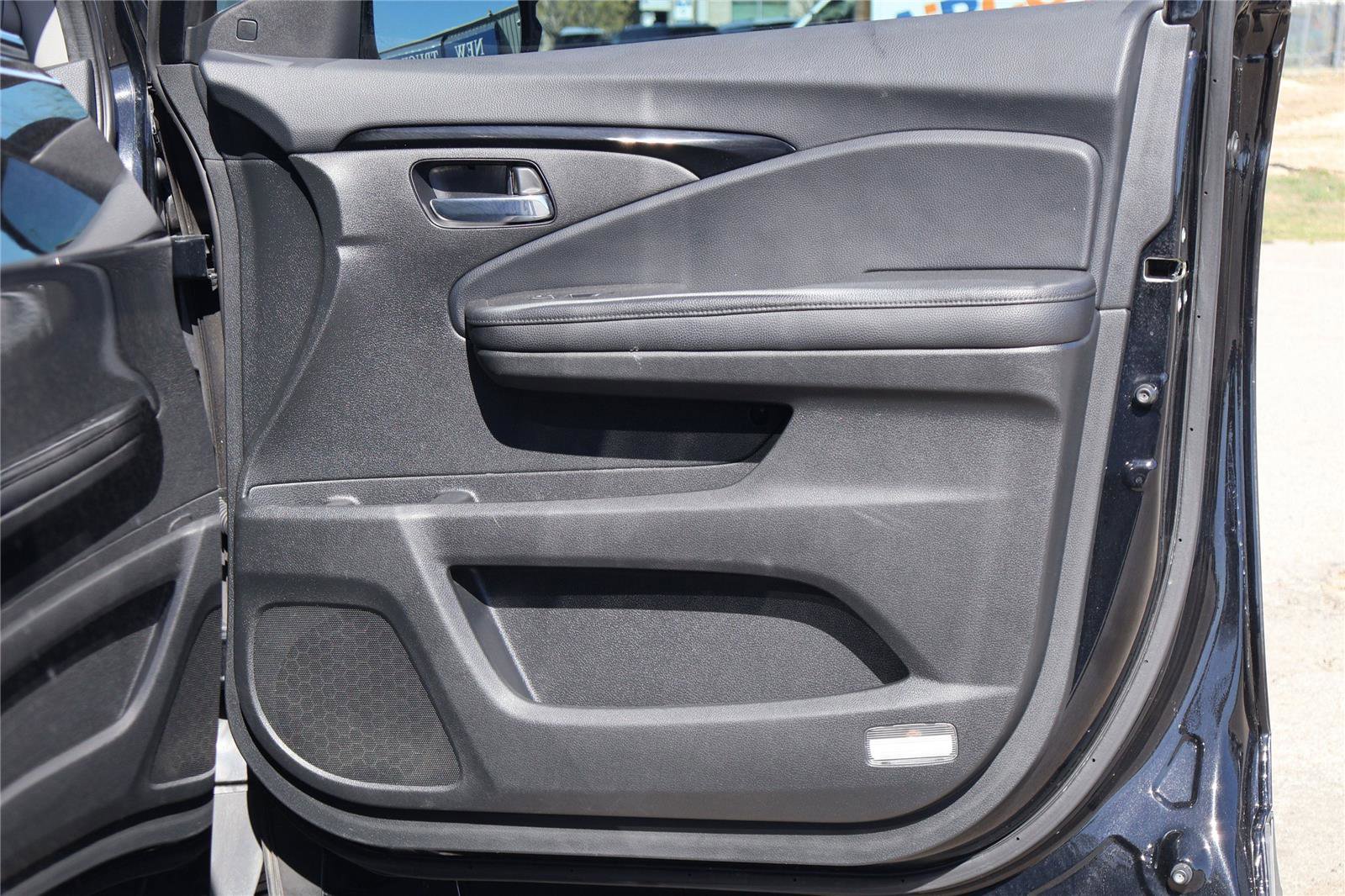 Used 2020 Honda Pilot Touring image 44