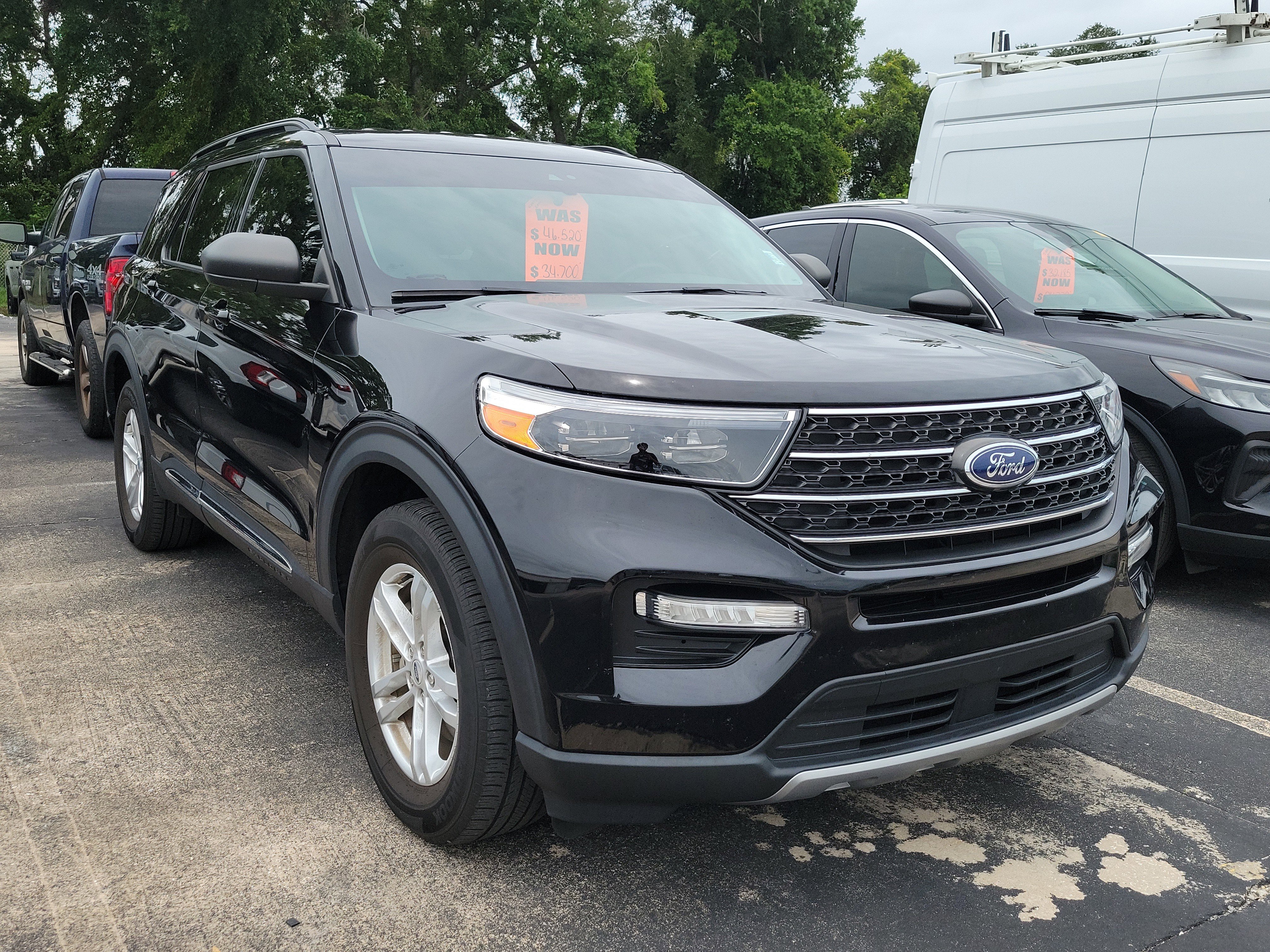 Certified 2023 Ford Explorer XLT w/ Equipment Group 202A