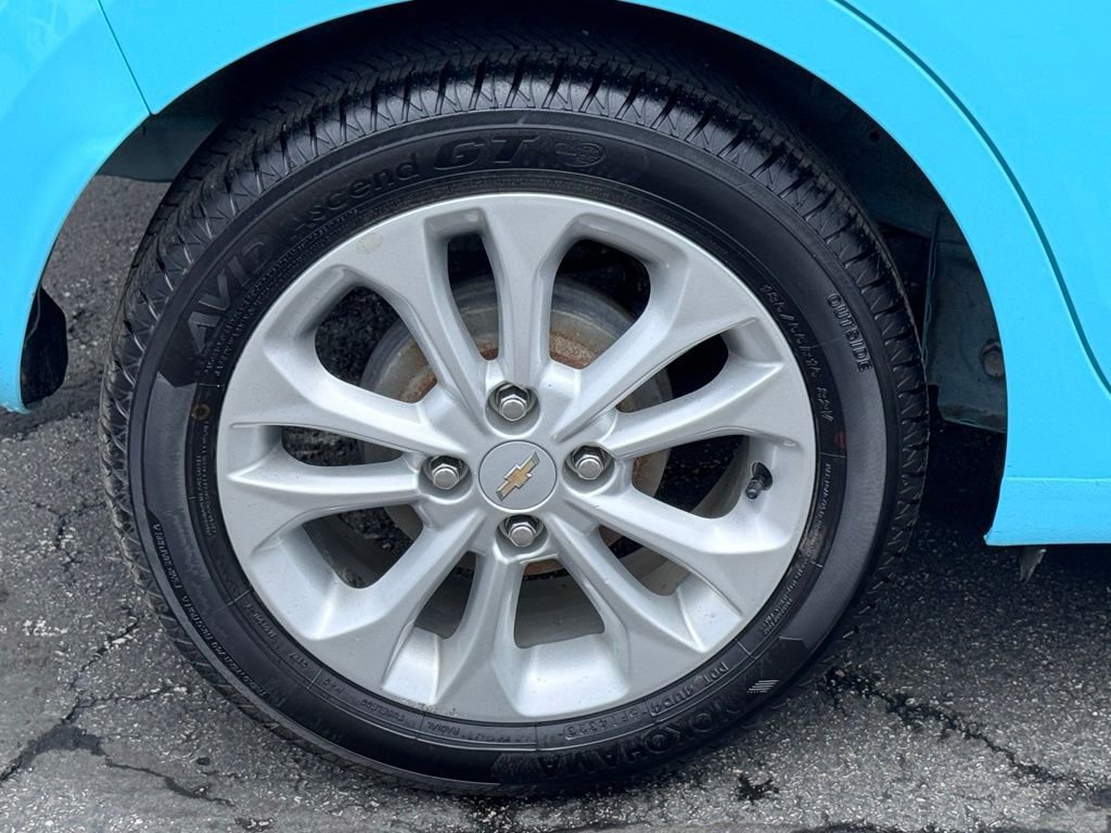 Used 2021 Chevrolet Spark LT image 40