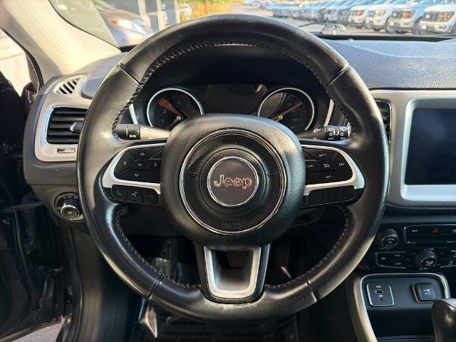 Used 2017 Jeep Compass Latitude w/ Popular Equipment Group FWD image 20