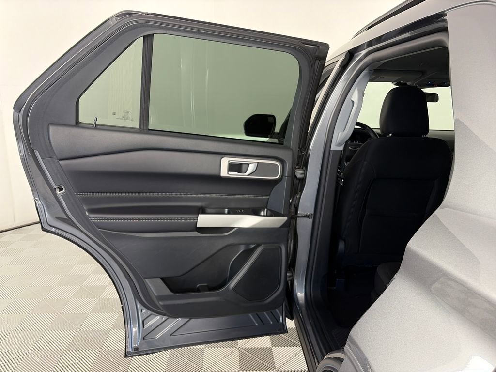 Certified 2022 Ford Explorer XLT AWD/4WD image 12