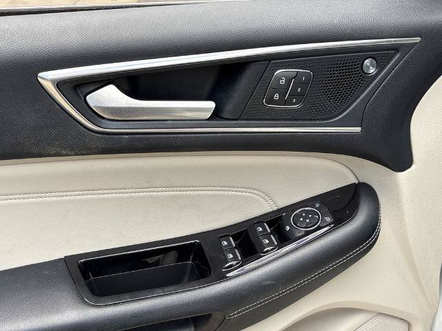 Certified 2020 Ford Edge Titanium FWD image 16
