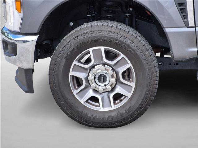 Certified 2025 Ford F250 XLT w/ FX4 Off-Road Package AWD/4WD image 9