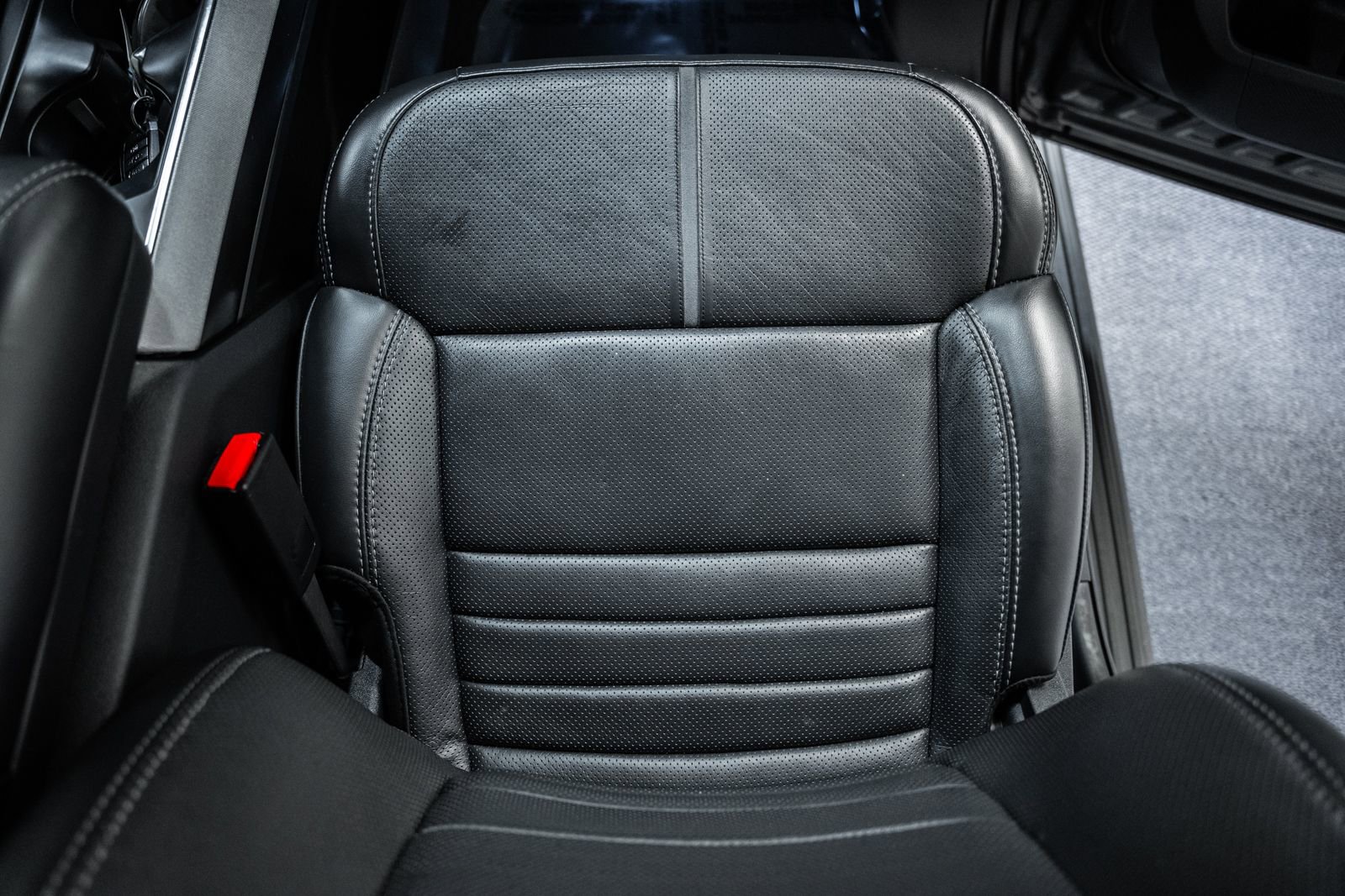 Certified 2023 Ford F150 Platinum w/ Max Trailer Tow Package image 43