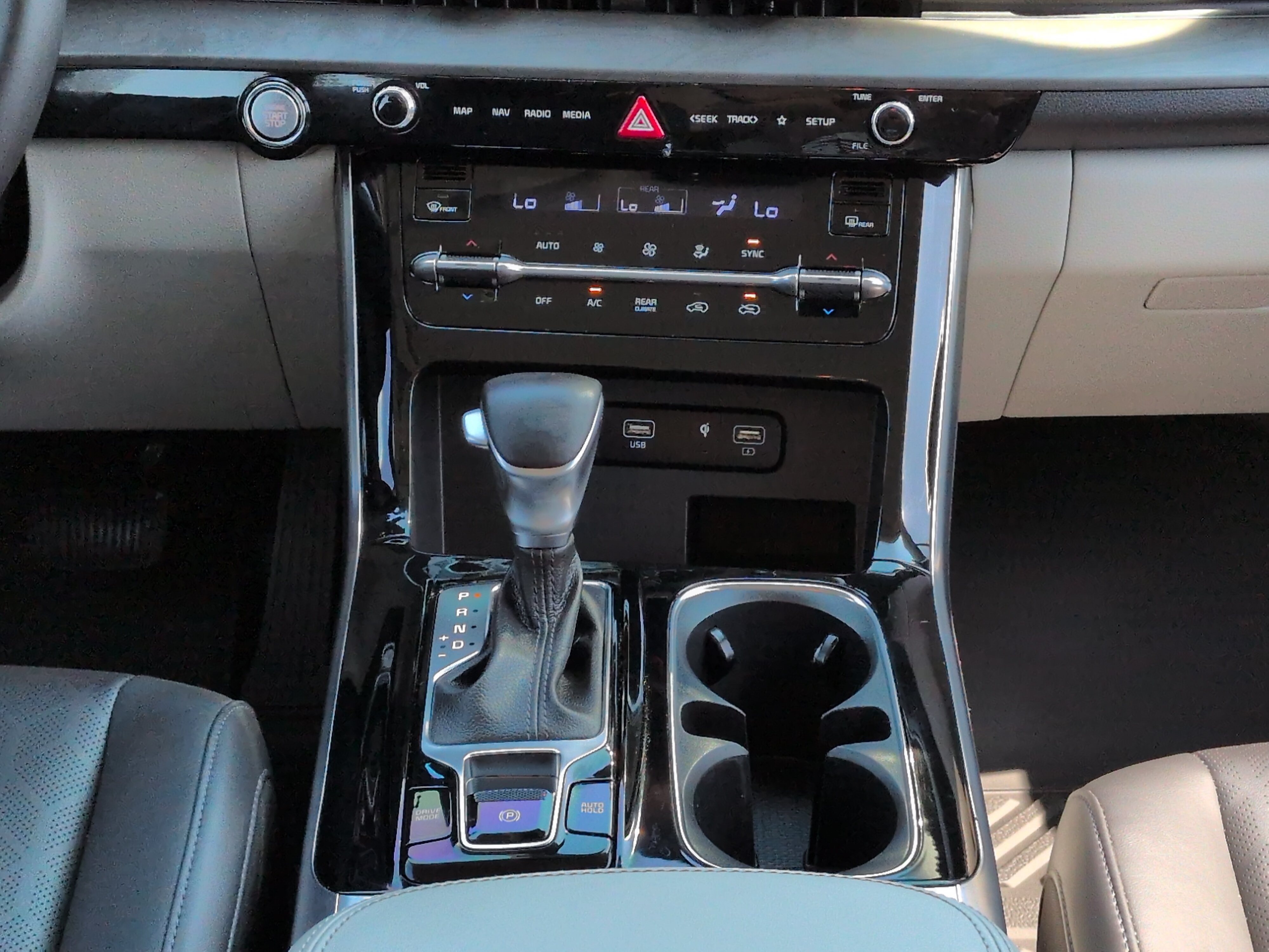 Used 2022 Kia Carnival SX FWD image 17