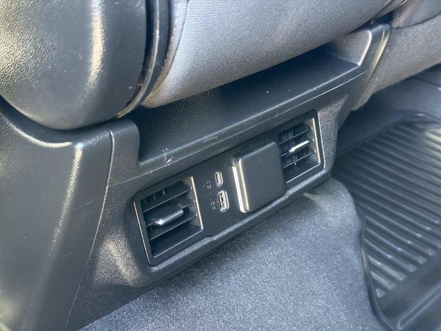Used 2023 Chevrolet Silverado 1500 LT AWD/4WD image 17