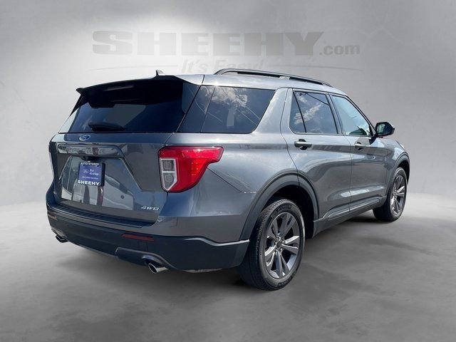 Certified 2022 Ford Explorer XLT w/ Equipment Group 202A image 12