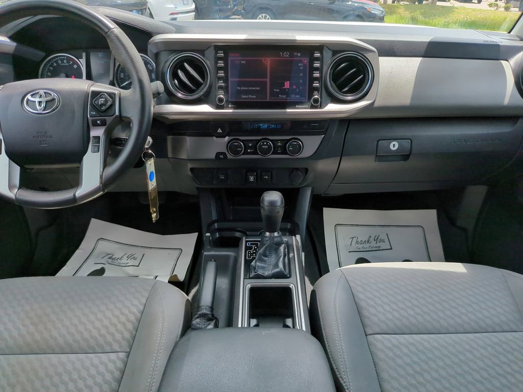 Used 2021 Toyota Tacoma SR5 RWD image 18