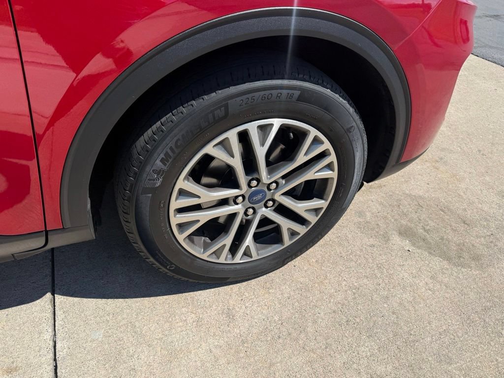 Certified 2021 Ford Escape SEL AWD/4WD image 13
