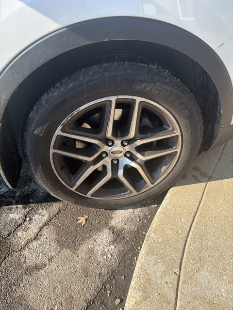 Certified 2017 Ford Explorer Sport w/ Equipment Group 401A image 6