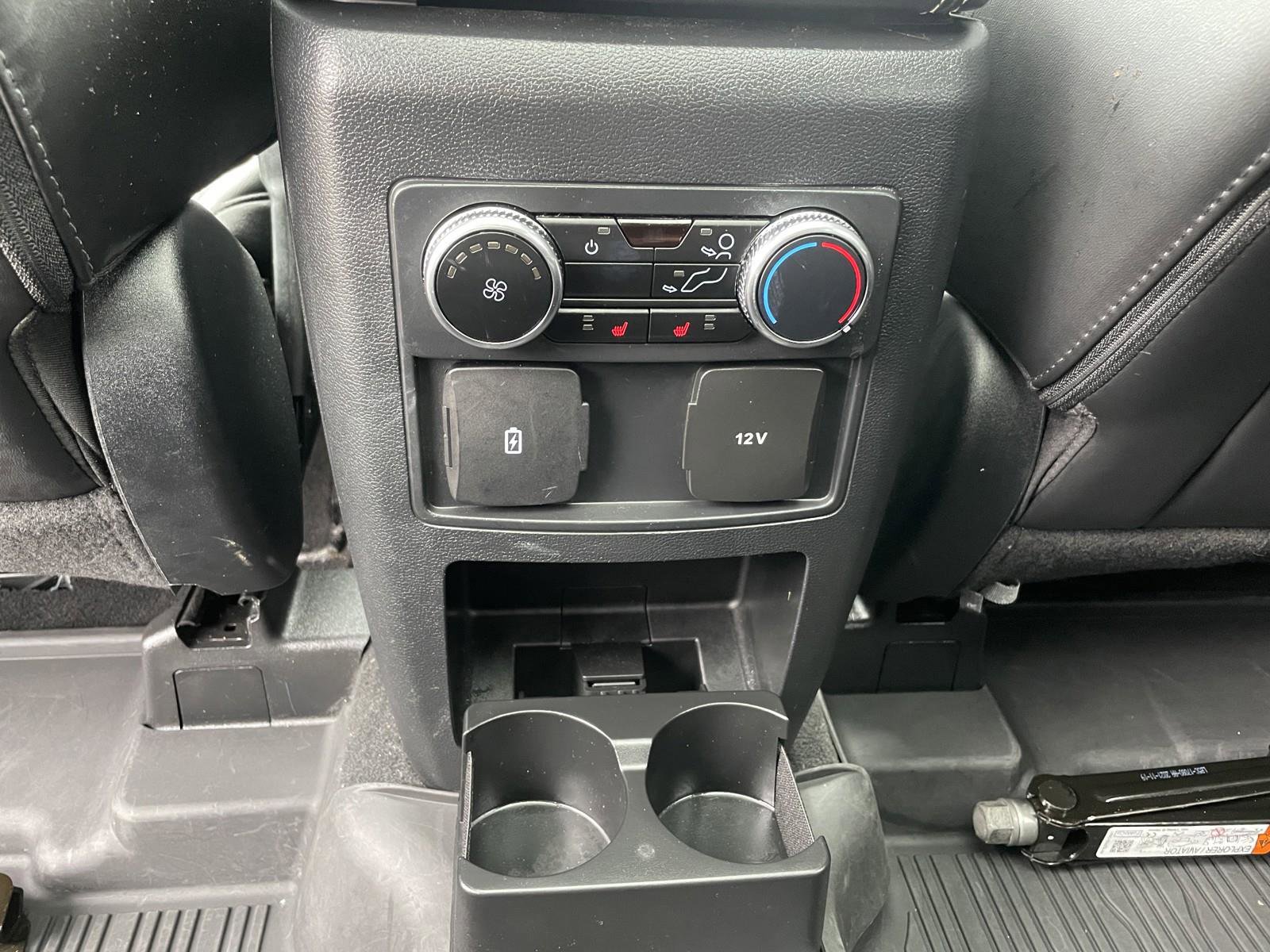 Certified 2022 Ford Explorer XLT w/ Equipment Group 202A image 31