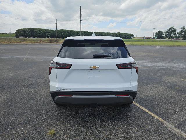 Used 2026 Chevrolet Equinox LT FWD image 6