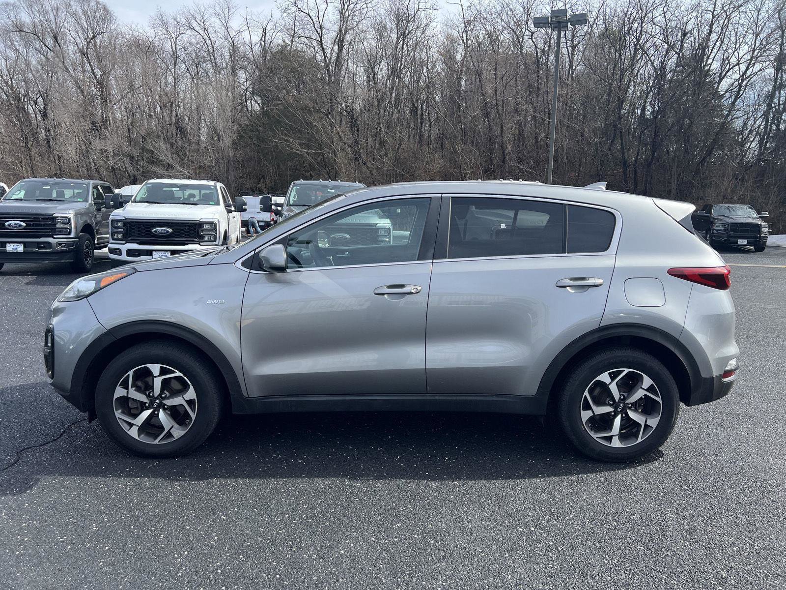 Used 2020 Kia Sportage LX image 6