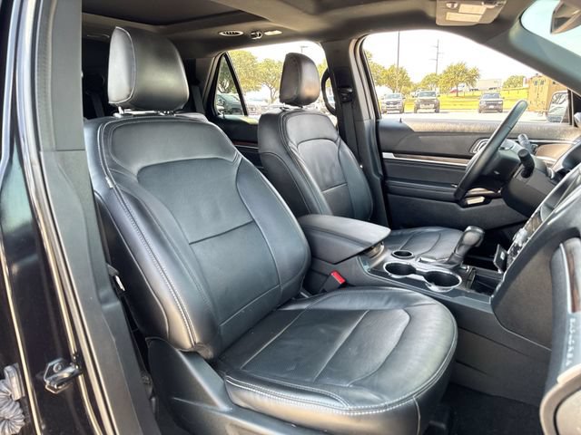 Certified 2019 Ford Explorer Limited w/ Class III Trailer Tow Package FWD image 26