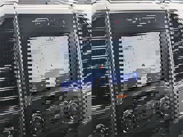 Certified 2022 Ford F450 XLT w/ XLT Value Package image 15