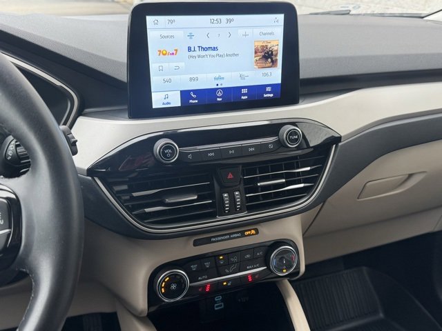 Certified 2022 Ford Escape SE w/ Cold Weather Package image 30