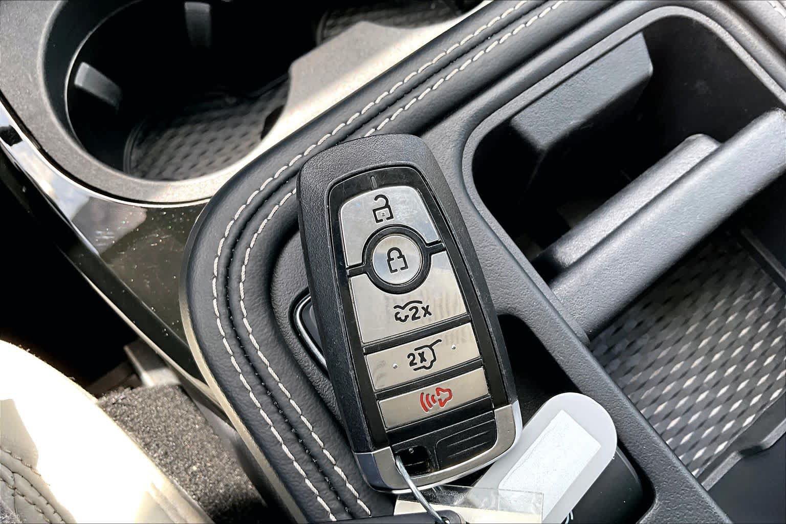 Certified 2025 Ford Mustang Mach-E Premium AWD/4WD image 14