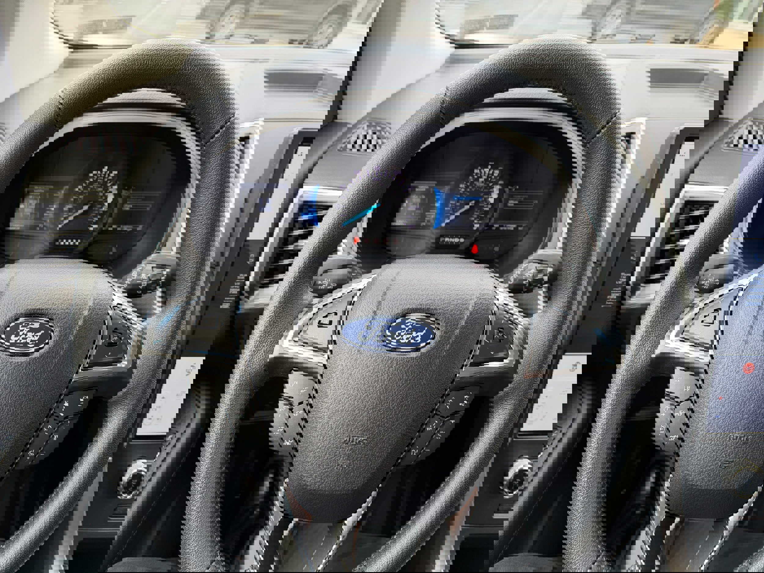 Certified 2024 Ford Edge SEL w/ Convenience Package image 17