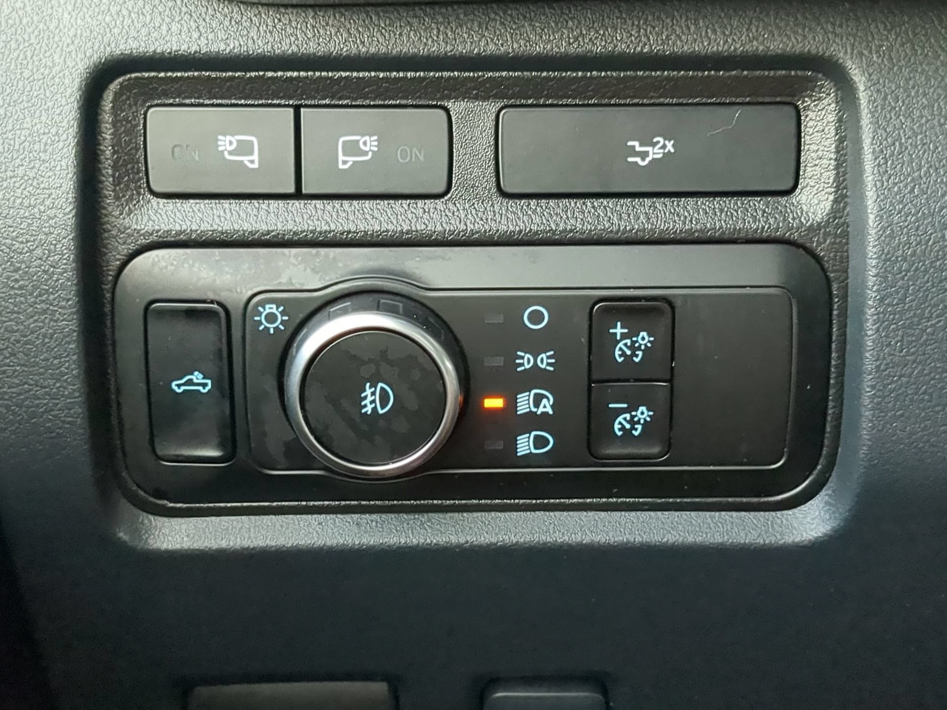 Certified 2024 Ford F350 Lariat w/ Lariat Ultimate Package AWD/4WD image 65