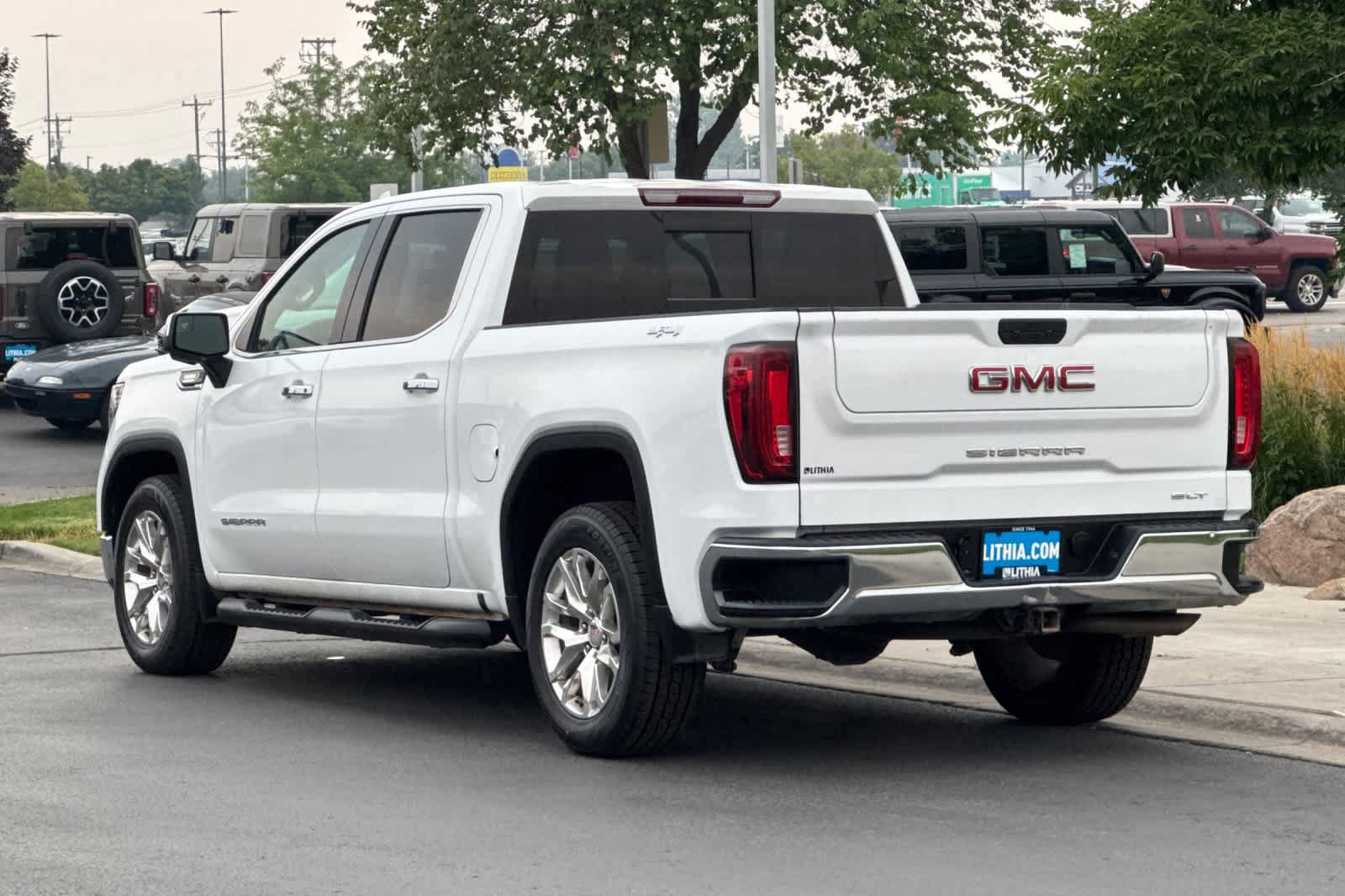 Used 2022 GMC Sierra 1500 SLT w/ SLT Convenience Package AWD/4WD image 6