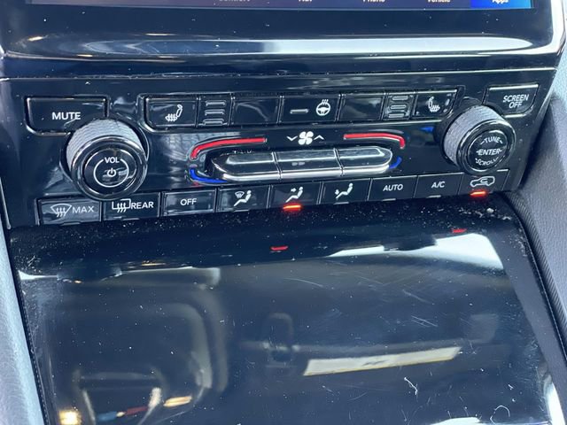 Used 2024 Jeep Grand Cherokee Limited image 15