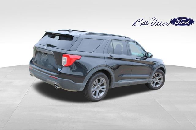 Certified 2022 Ford Explorer XLT w/ Equipment Group 202A RWD image 5