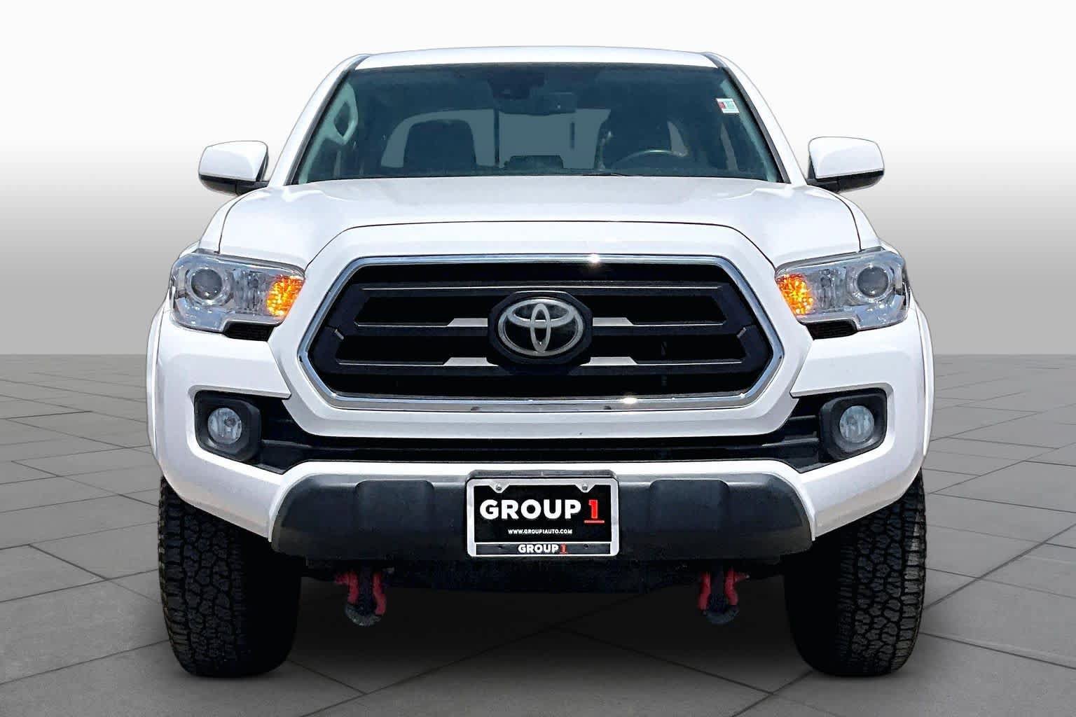 Used 2022 Toyota Tacoma SR5 RWD image 4