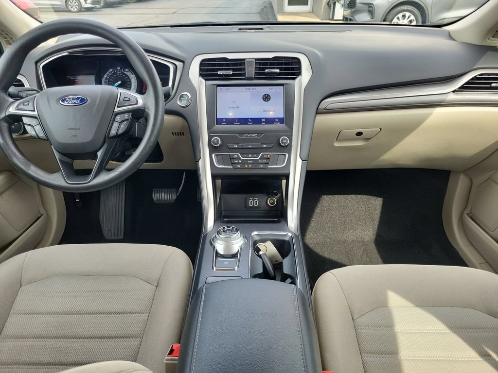 Certified 2020 Ford Fusion SE FWD image 11