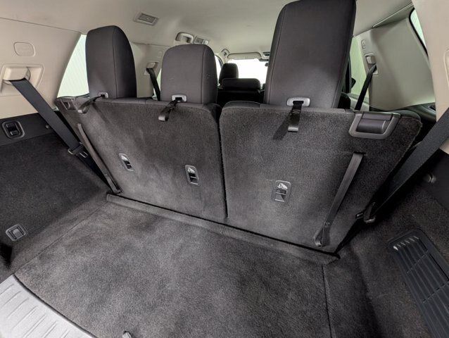 Used 2024 Nissan Pathfinder SV FWD image 19
