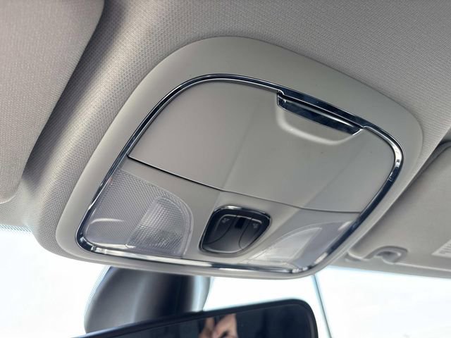 Used 2020 Jeep Cherokee Limited image 37