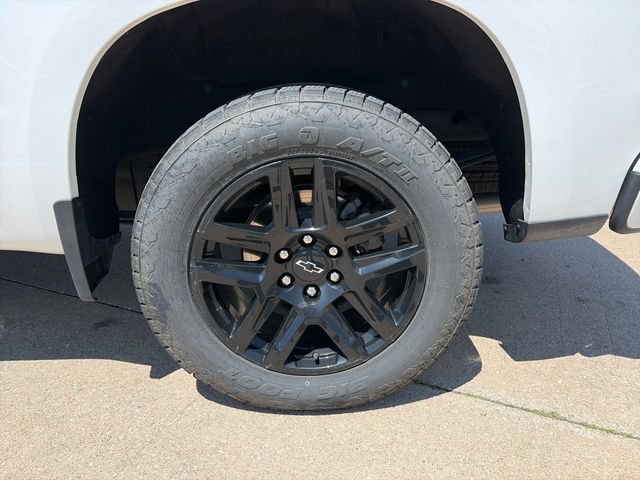 Used 2023 Chevrolet Silverado 1500 RST AWD/4WD image 40