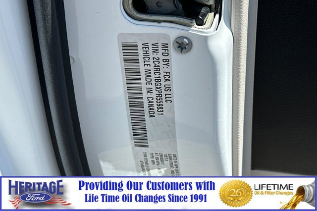 Used 2023 Chrysler Pacifica Touring-L image 29