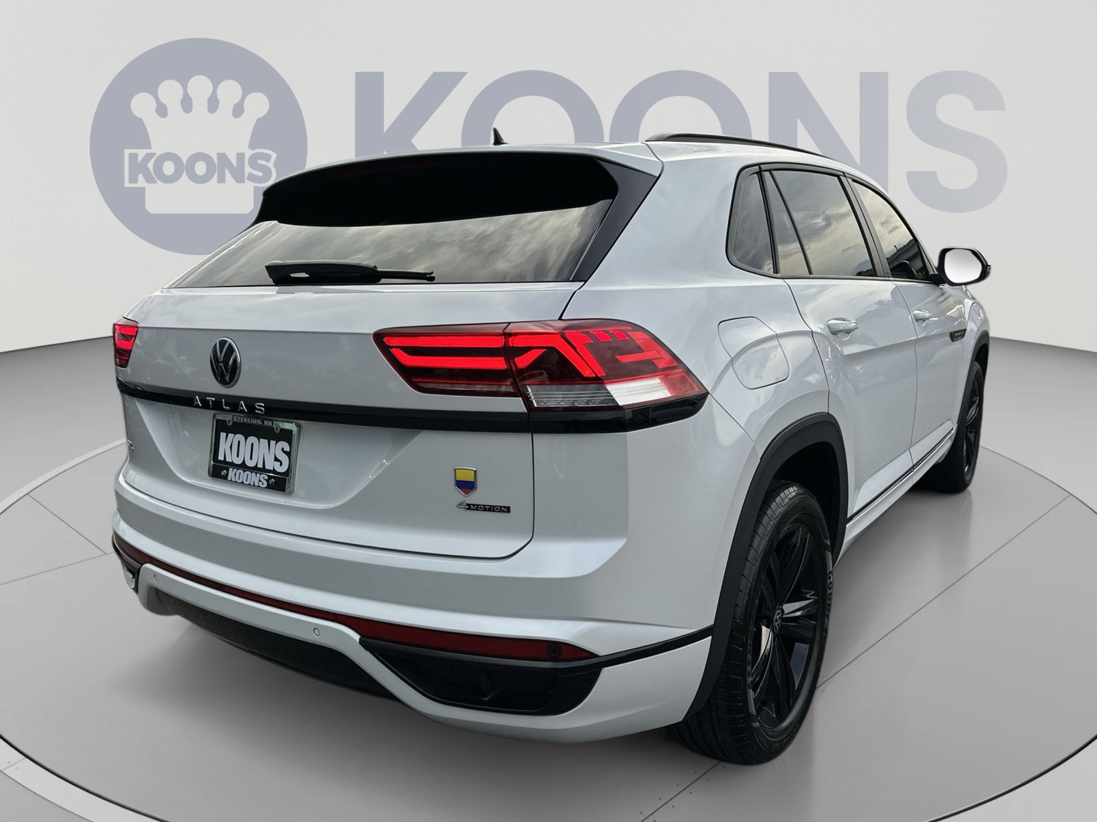 Used 2023 Volkswagen Atlas Cross Sport SEL R-Line AWD/4WD image 11