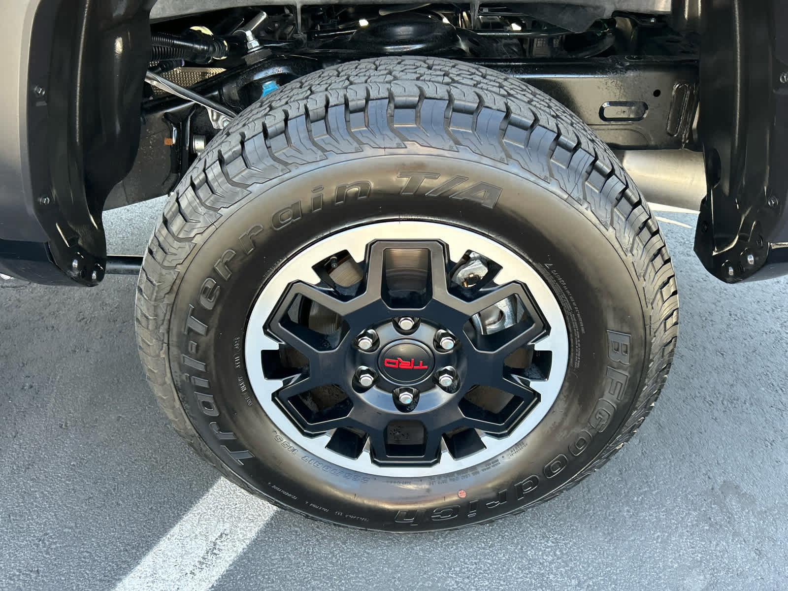 Used 2025 Toyota Tacoma TRD Off-Road image 18