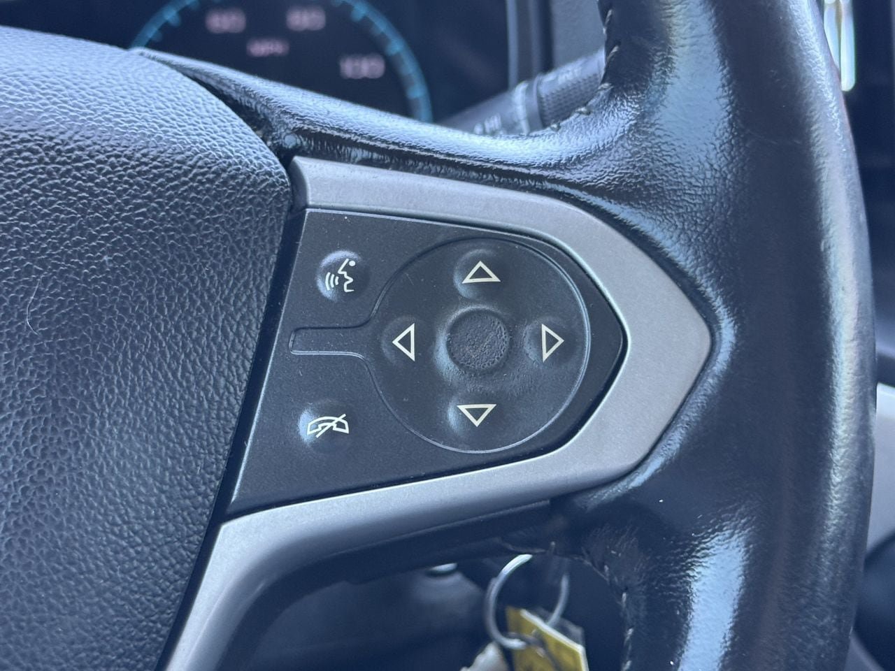 Used 2017 Chevrolet Colorado LT w/ Midnight Edition RWD image 14