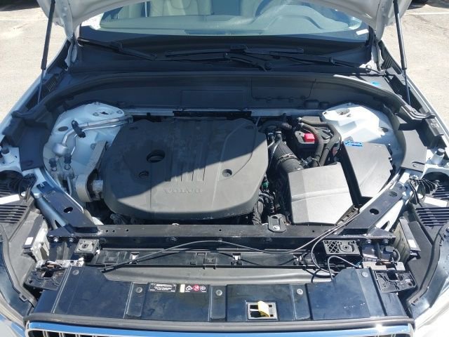 Used 2023 Volvo XC60 B5 Plus AWD/4WD image 27
