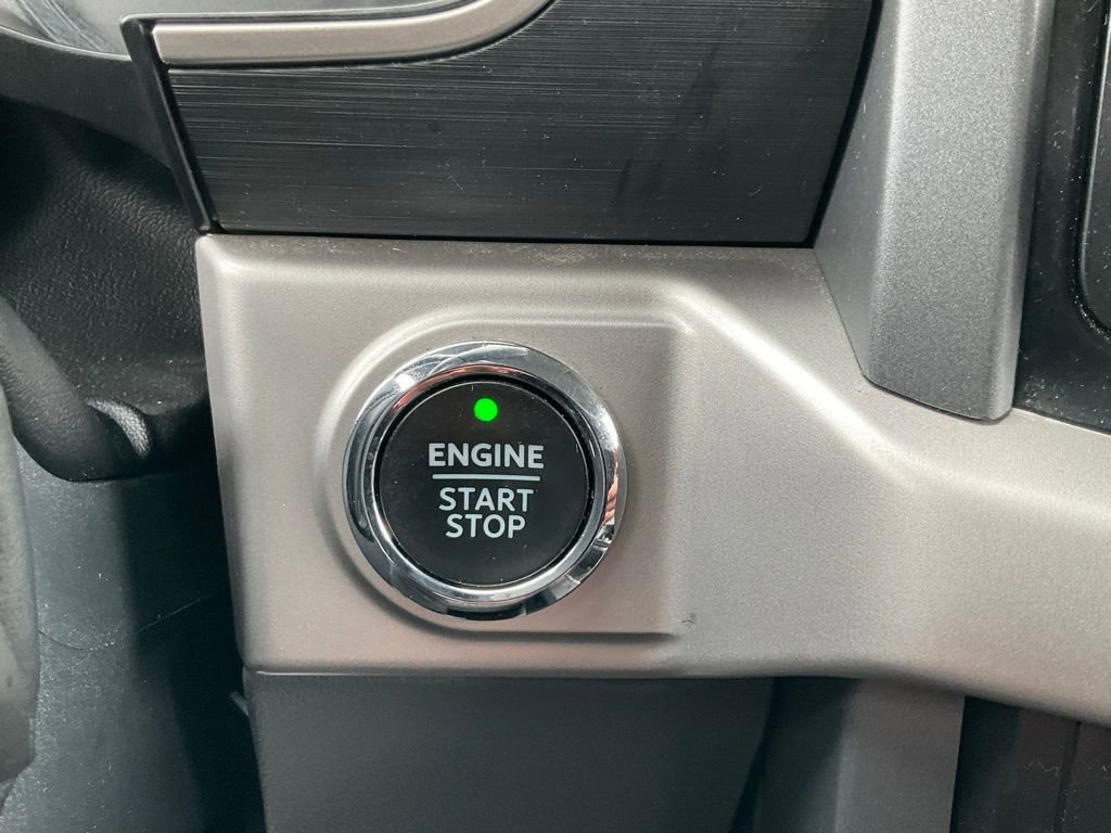 Certified 2022 Ford F150 XLT w/ Equipment Group 302A High image 5